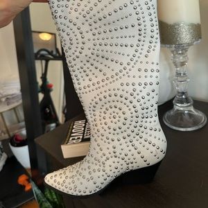 White studded cowboy / cowgirl boots